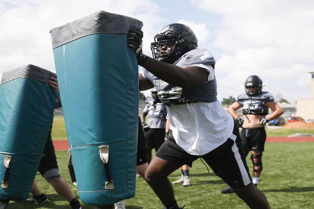 Offensive line: Edison senior Chester Baah